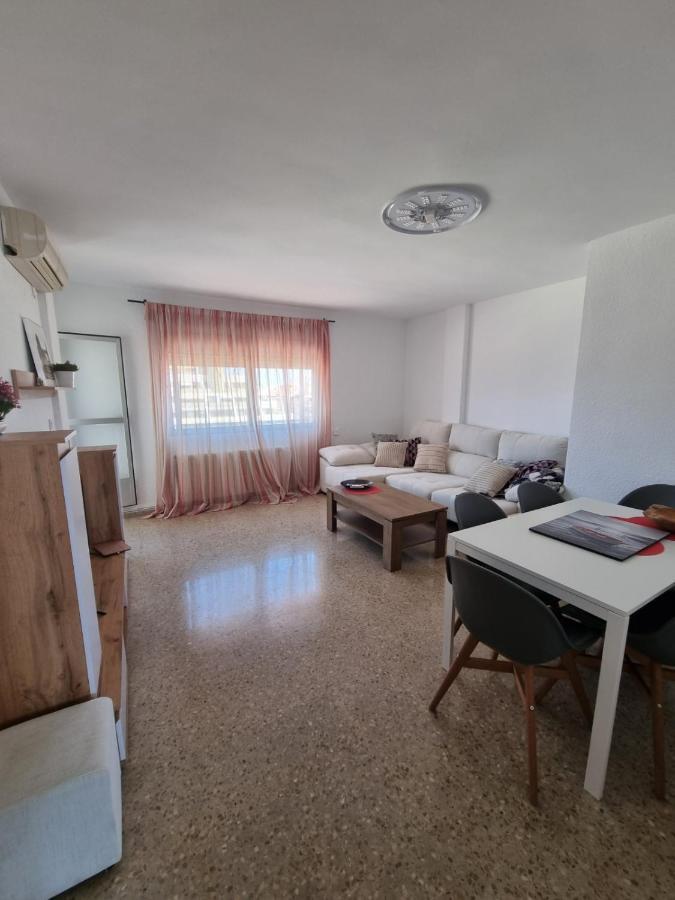 Apartment Lovely 4 Bed Flat *